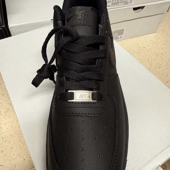 Air Force 1 Low 07 Black Sneakers - Picture 2 of 2